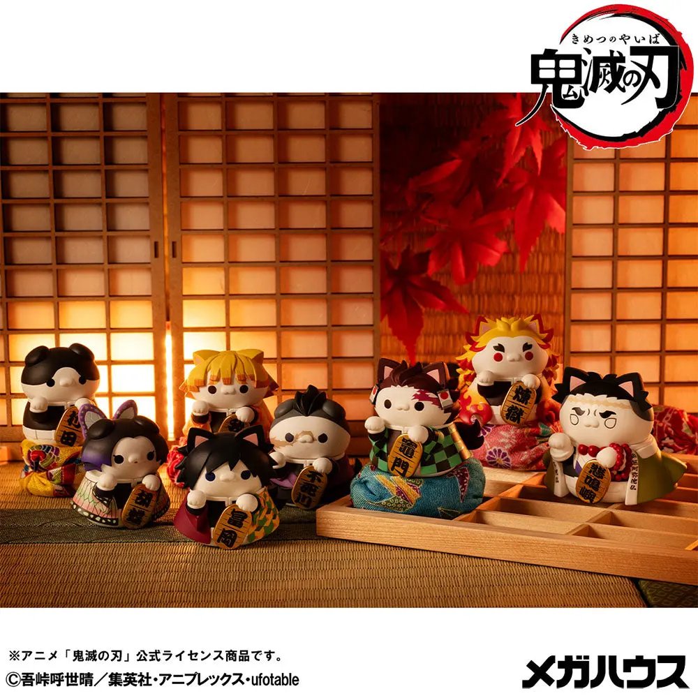 MEGA CAT PROJECT Demon Slayer: Kimetsu no Yaiba – Demon Slayer Nyanko Lucky Cat Ver. 1